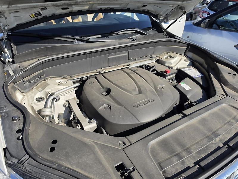 Volvo XC90 2.0D 7 míst TZ  - fotka 16 z 20