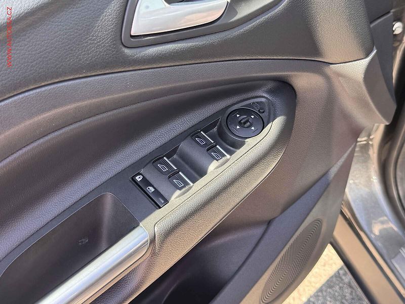 Ford Kuga (2019) 2.0 TDCI 4x4, 1.maj,ČR - fotka 11 z 15
