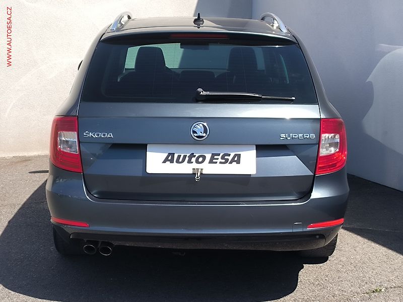Škoda Superb (2014) 2.0 TDi, Elegance, TZ - fotka 5 z 19