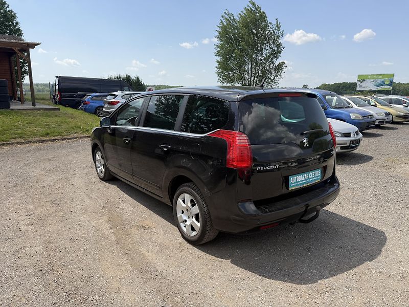 Peugeot 5008 1.6 HDI - fotka 8 z 25