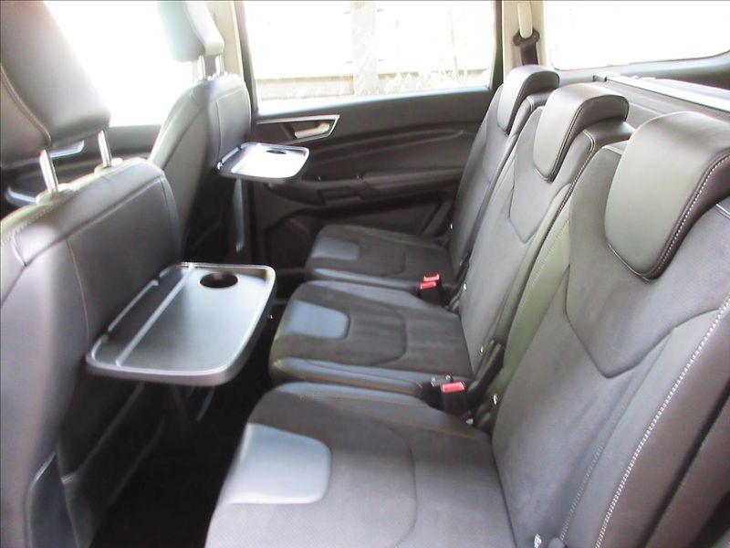 Ford Galaxy 2,0 TDCi, 154Kw, Titanium, Nav - fotka 16 z 32