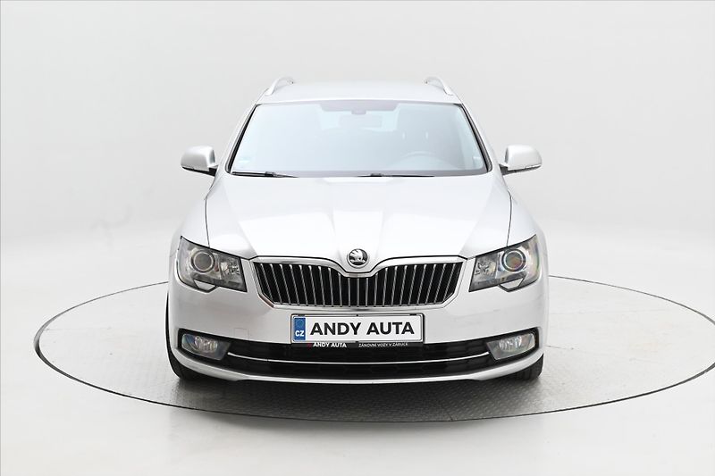 Škoda Superb 2,0 TDI 103 kW Ambition Servis - fotka 2 z 28
