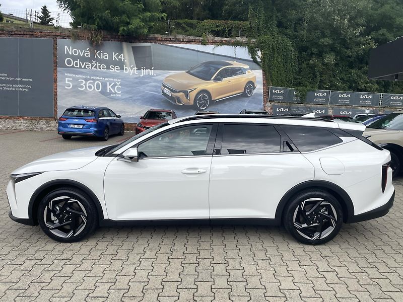 Kia K4 Sportswagon (2026) 1,6 T-GDi 7DCT TOP  - fotka 6 z 22