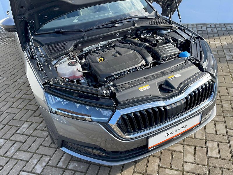 Škoda Octavia (2023) Combi 1,5 TSI / 110 kW Ambitio - fotka 14 z 30