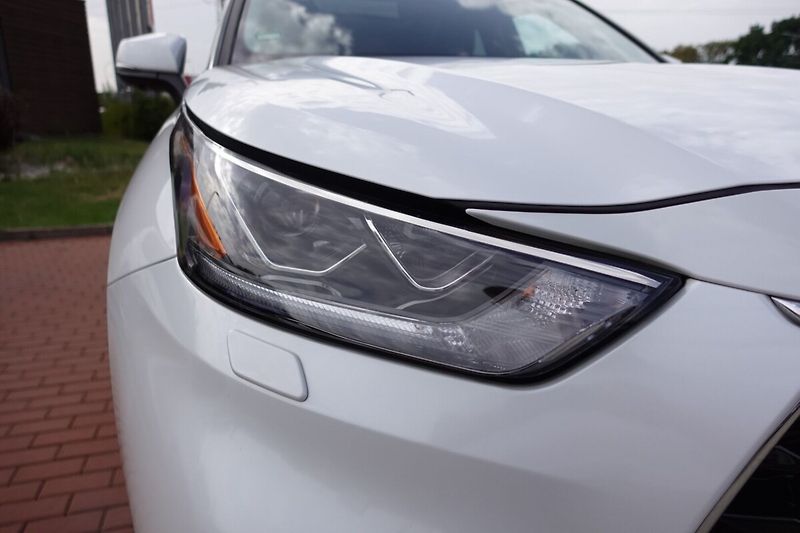 Toyota Highlander 2,5HSD Executive + Skyview (Pr - fotka 38 z 38