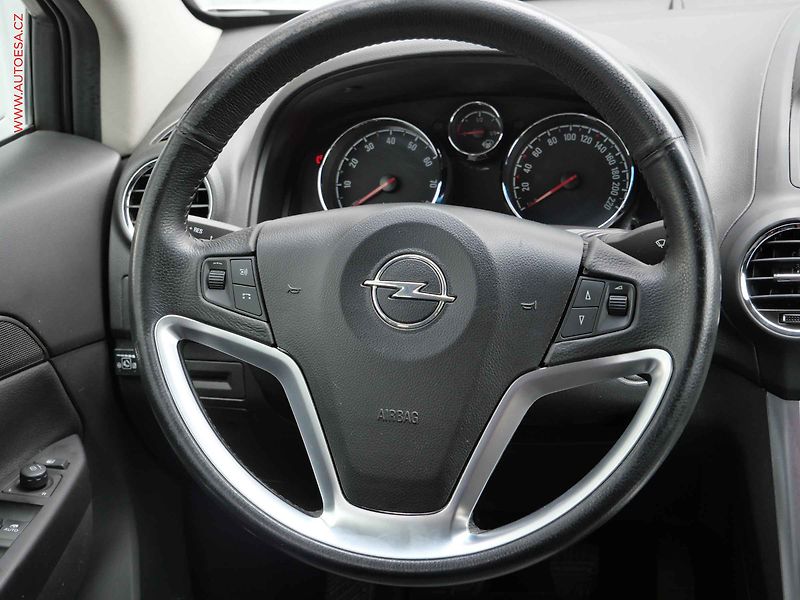 Opel Antara (2011) 2.4 16V - fotka 14 z 20