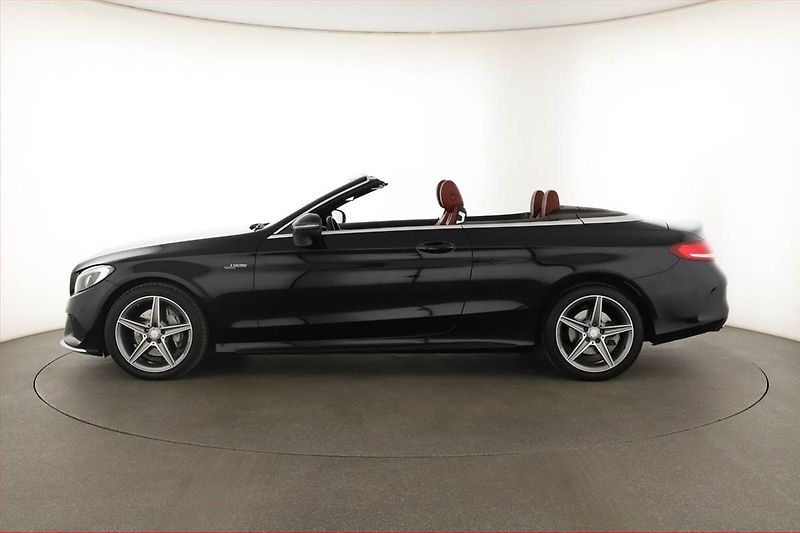 Mercedes-Benz Třídy C (2018) C 220 d 4MATIC - fotka 3 z 31