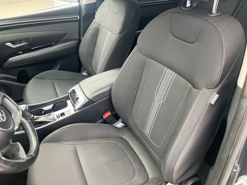 Hyundai Tucson (2021) 1.6TGDI 132kW MHEV 4WD AT NAVI - fotka 23 z 34