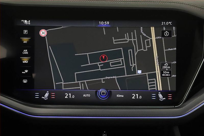 Volkswagen Touareg (2022) R eHybrid - fotka 14 z 22