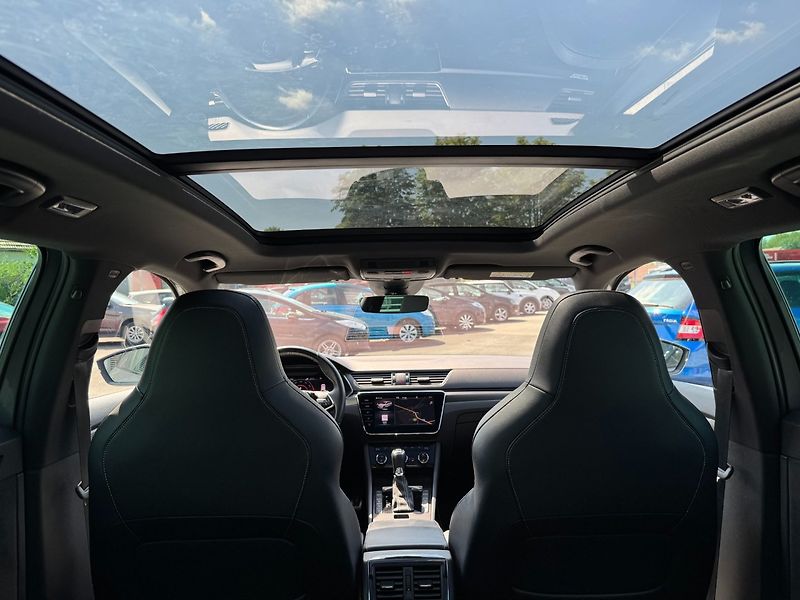 Škoda Superb (2021) Sportline 2.0 TSI DSG 4x4 - fotka 29 z 40