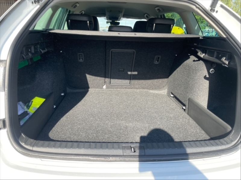 Škoda Octavia 2,0 TSI Top Selection 4x4 DSG - fotka 6 z 11