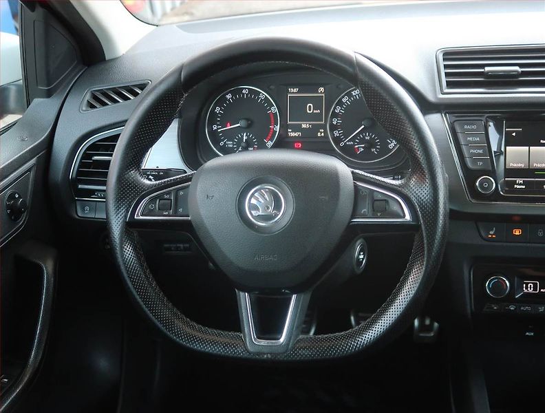 Škoda Fabia (2014) 1.2 TSI, Serv.kniha, Tempomat - fotka 15 z 20