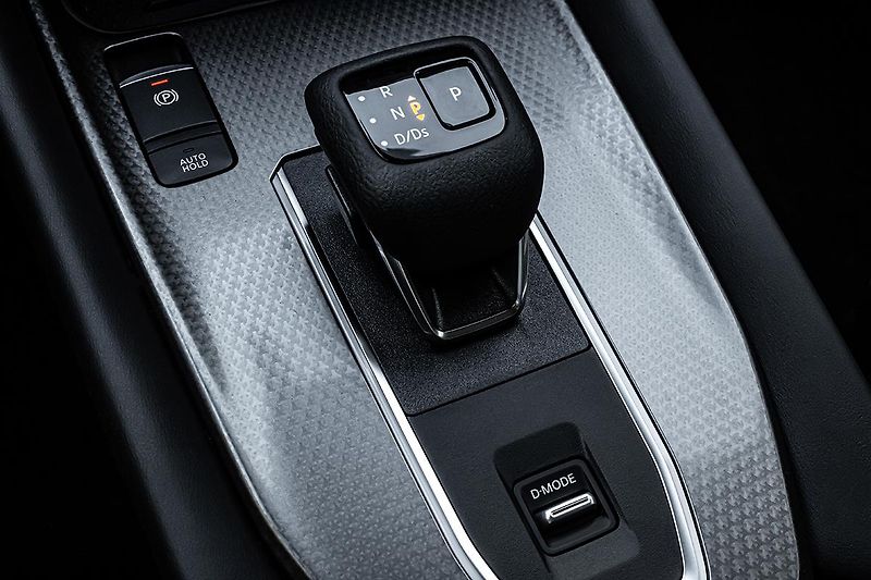 Nissan Qashqai (2026) 1,3 DIG-T X-TRONIC N-CONNECTA - fotka 14 z 14