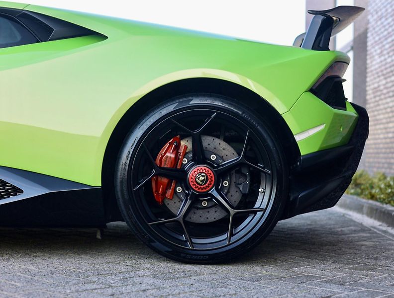 Lamborghini Huracán (2018) 5.2 V10 Performante 470KW - fotka 71 z 74