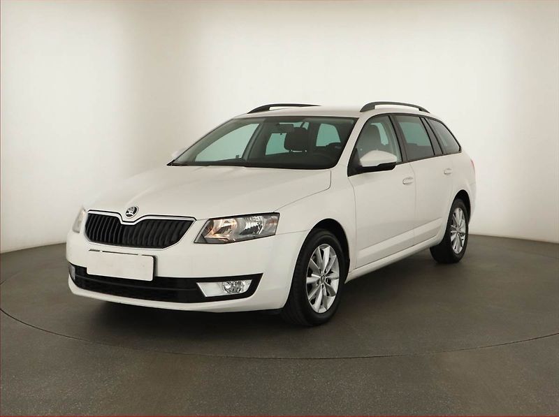 Škoda Octavia (2015) 1.6 TDI, Tempomat - fotka 2 z 13