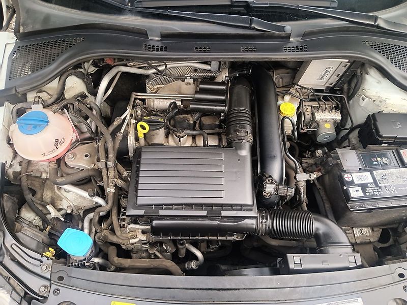 Škoda Rapid 1.2 TSI Spaceback 81kw odpočet - fotka 21 z 31