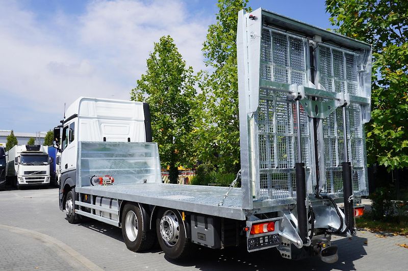 Mercedes-Benz Actros (2018) 2540 6×2 / 50 tho. km!/5 seats - fotka 9 z 24