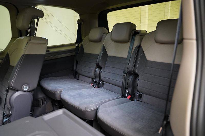 Volkswagen Multivan - fotka 31 z 32