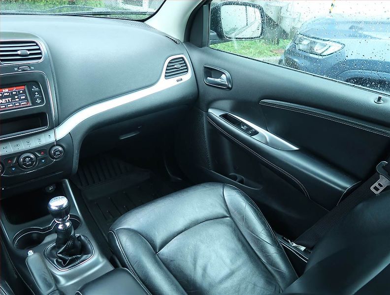 Fiat Freemont (2011) 2.0 MultiJet, 7 míst, Tempomat - fotka 8 z 17