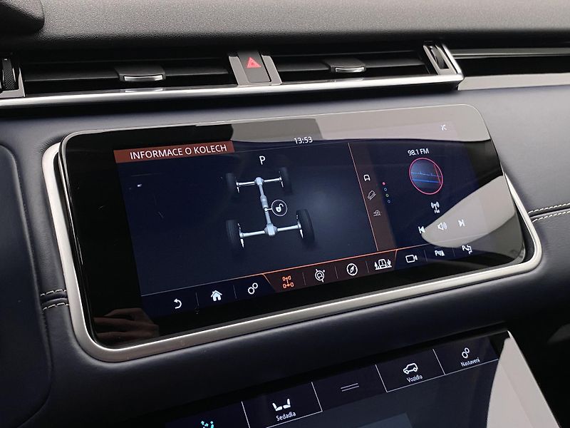 Land Rover Range Rover Velar P250 HSE AWD AUT CZ - fotka 43 z 45