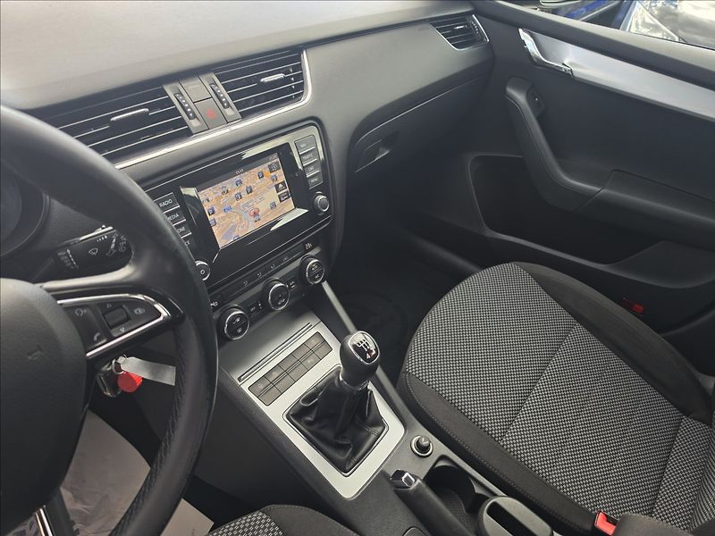 Škoda Ostatní 1,6 TDi 4x4 Ambition STK - fotka 13 z 46
