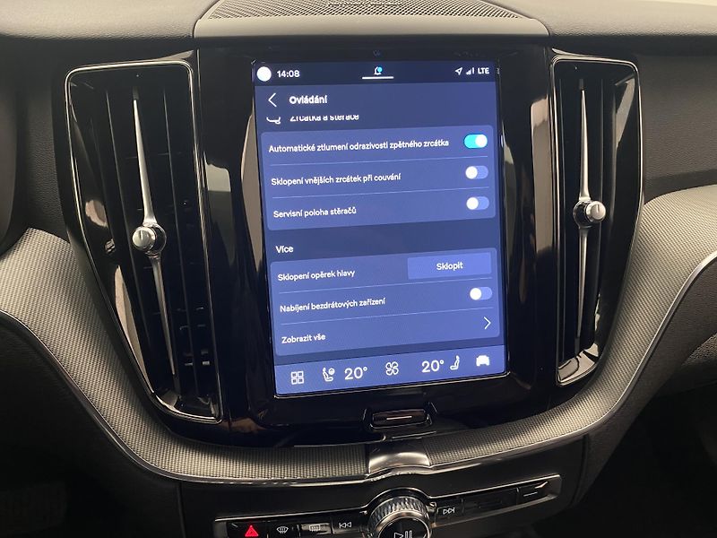Volvo XC60 B5 AWD DARK PLUS AUT - fotka 48 z 53