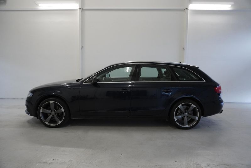 Audi A4 - fotka 8 z 33