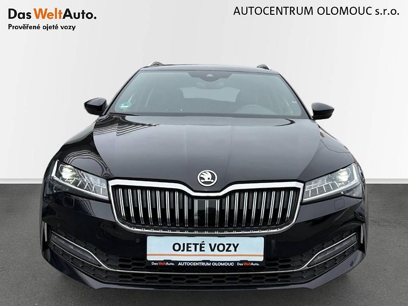 Škoda Superb (2021) kombi 2.0 TDI 7DSG Laurin&Klem - fotka 4 z 35