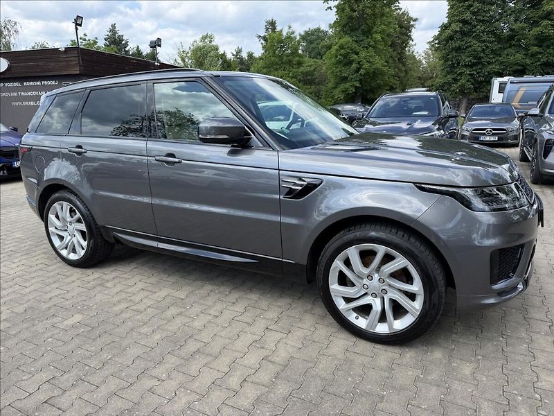 Land Rover Range Rover 3.0 V6 HSE - fotka 4 z 28