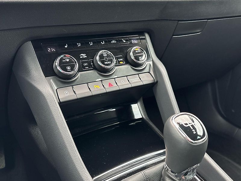 Škoda Karoq Top Selection - fotka 20 z 29