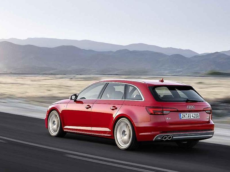 Audi A4.