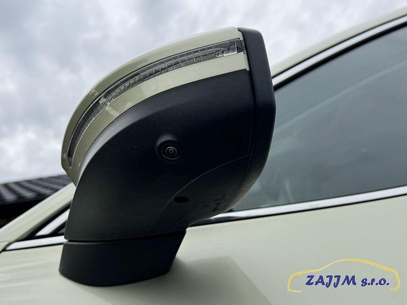 Škoda Superb L&K 2.0TDI DSG - fotka 11 z 52