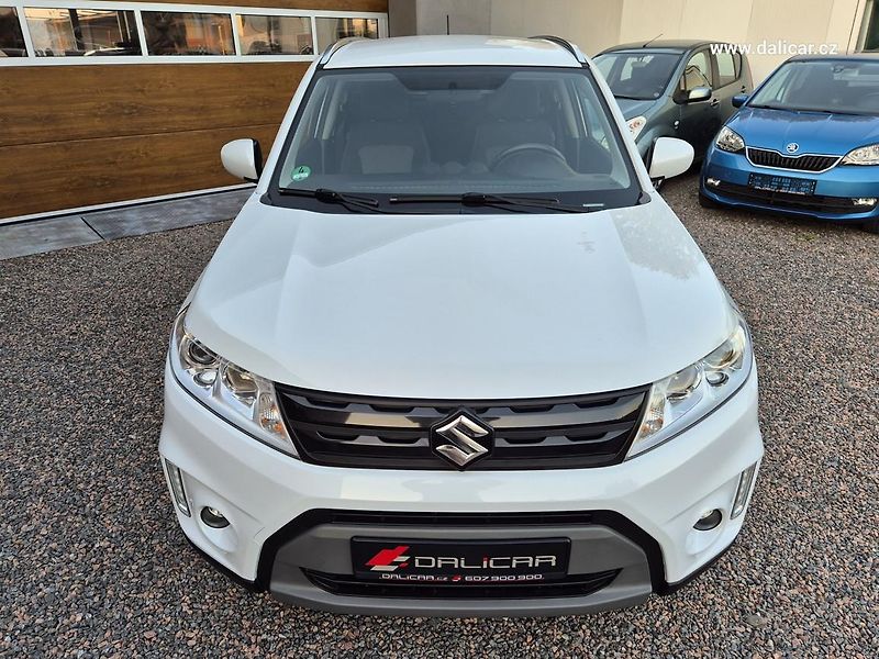 Suzuki Vitara (2016) 1.6VVT 88KW Automat COMFORT - fotka 15 z 52