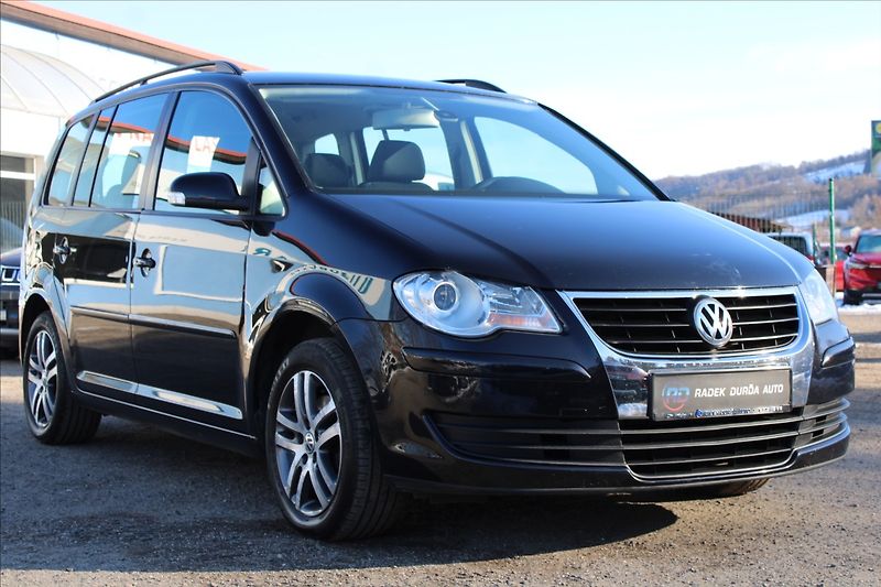Volkswagen Touran 1,9 TDI  KLIMATIZACE,TEMPOMAT - fotka 3 z 29
