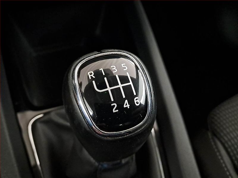 Škoda Octavia (2023) Ambition 2.0 TDI, ČR,1.maj - fotka 13 z 20