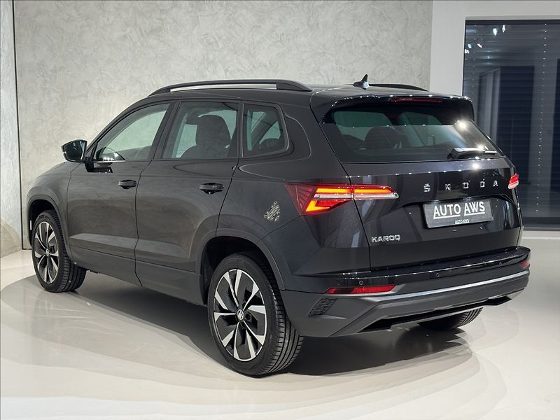 Škoda Karoq 1,5 TSi  DSG Style LED Kamera - fotka 9 z 46