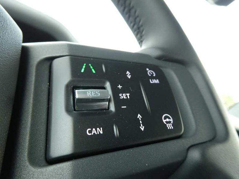 Land Rover Defender (2026) 110 3,0 X-Dynamic SE D200 - fotka 19 z 35