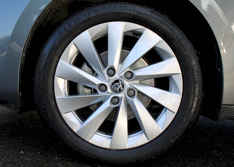 Škoda Octavia (2024) Selection 1.5TSI / 85kW 6°MP - fotka 23 z 23