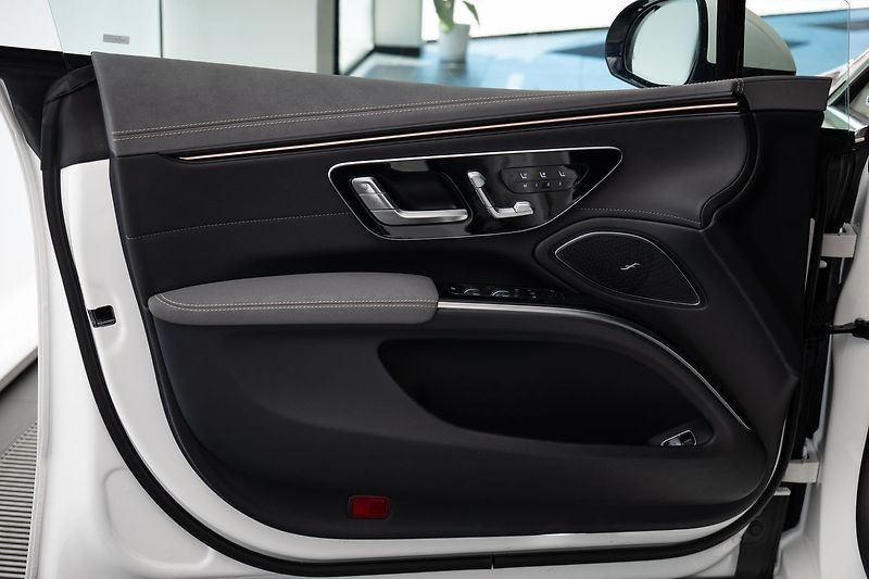 Mercedes-Benz EQS 450+/Záruka/360/Pano - fotka 7 z 22