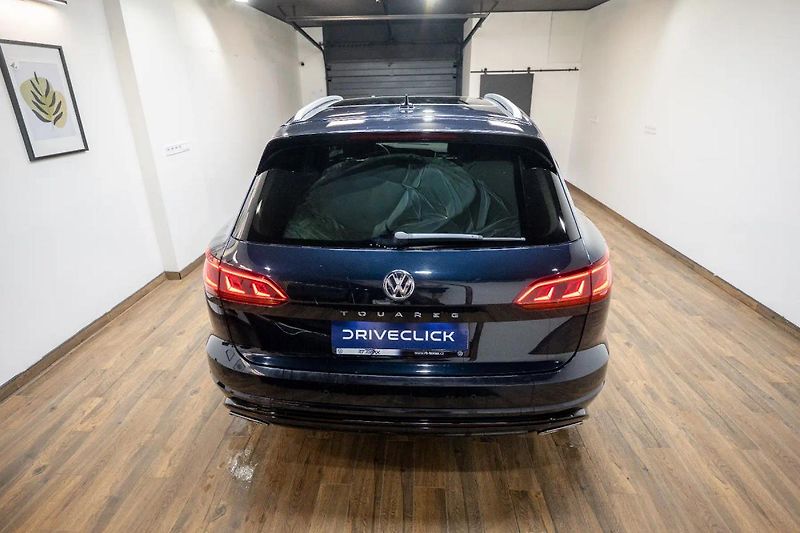Volkswagen Touareg R-Line 3.0 TDI 210 kW - fotka 5 z 50
