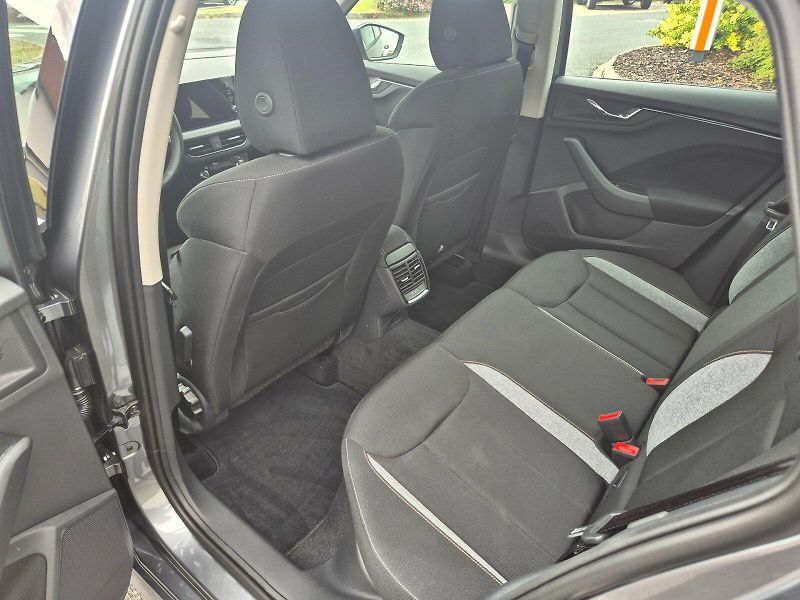 Škoda Kamiq (2025) SELEC TSI 85/1.0 M6F - fotka 13 z 30