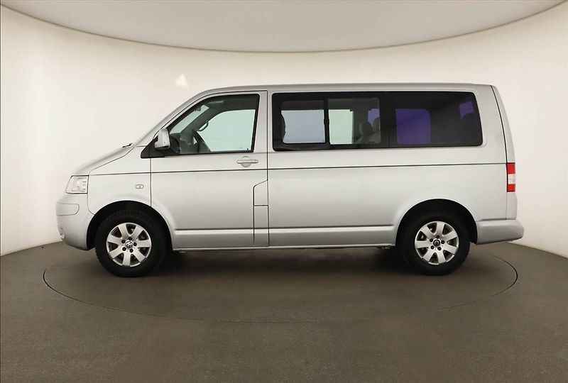 Volkswagen Multivan (2005) 2.5 TDI, 1Maj, DPH - fotka 3 z 13