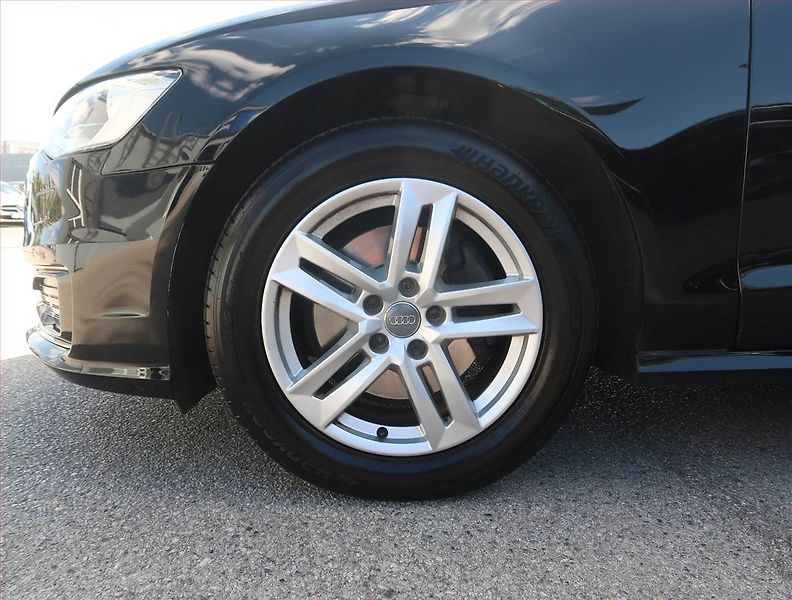 Audi A6 (2015) 2.0 TDI, Automat, Navi, Xenony - fotka 15 z 24