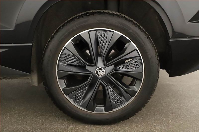 Škoda Karoq (2023) 2.0 TDI - fotka 12 z 21