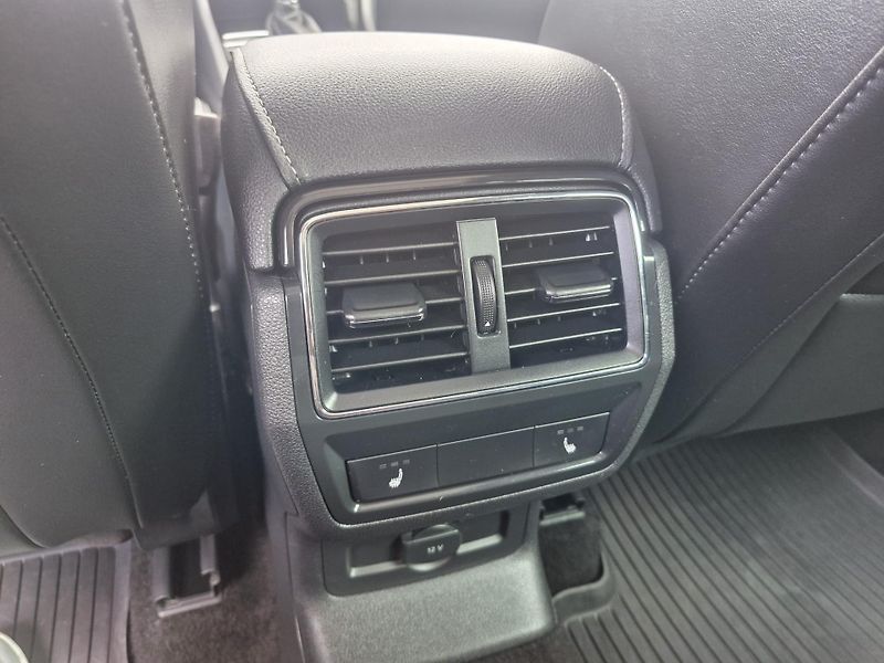Škoda Karoq 1,5TSi ACT, DSG, STYLE, TZ - fotka 11 z 13