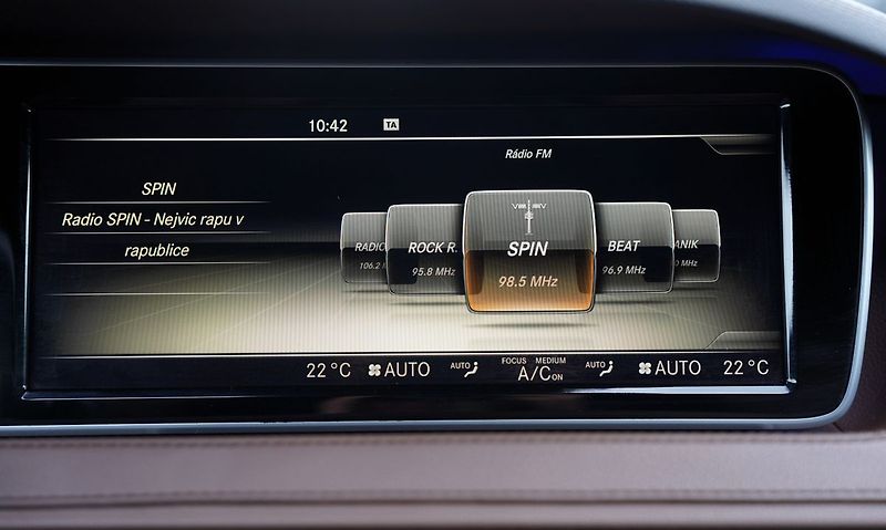 Mercedes-Benz Třídy S S 350d/Burmester/tažné/keyless - fotka 36 z 41
