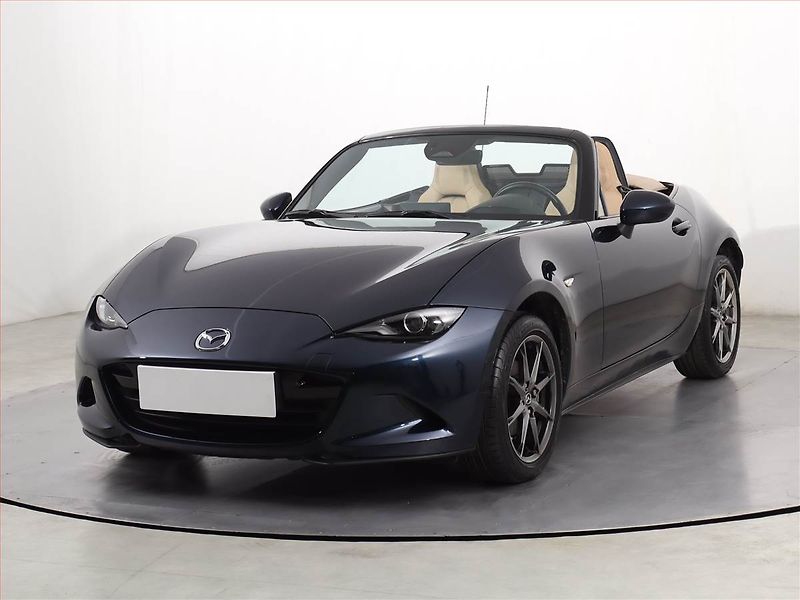 Mazda MX-5 (2024) 1.5 Skyactiv G - fotka 2 z 28