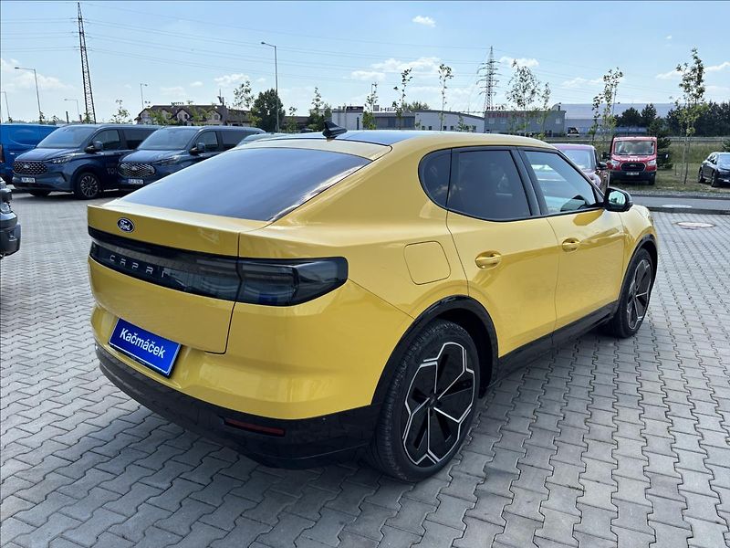 Ford Capri 0,0 Premium 79kWh AWD Panorama - fotka 4 z 42