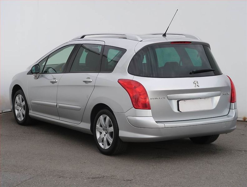 Peugeot 308 (2011) 1.6 VTi, Pan. střecha - fotka 4 z 16