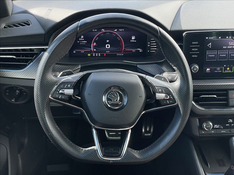 Škoda Kamiq 1,5 TSI DSG Monte Carlo - fotka 8 z 24
